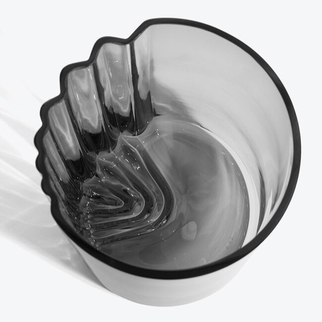 Zaha Hadid: Pulse Vase