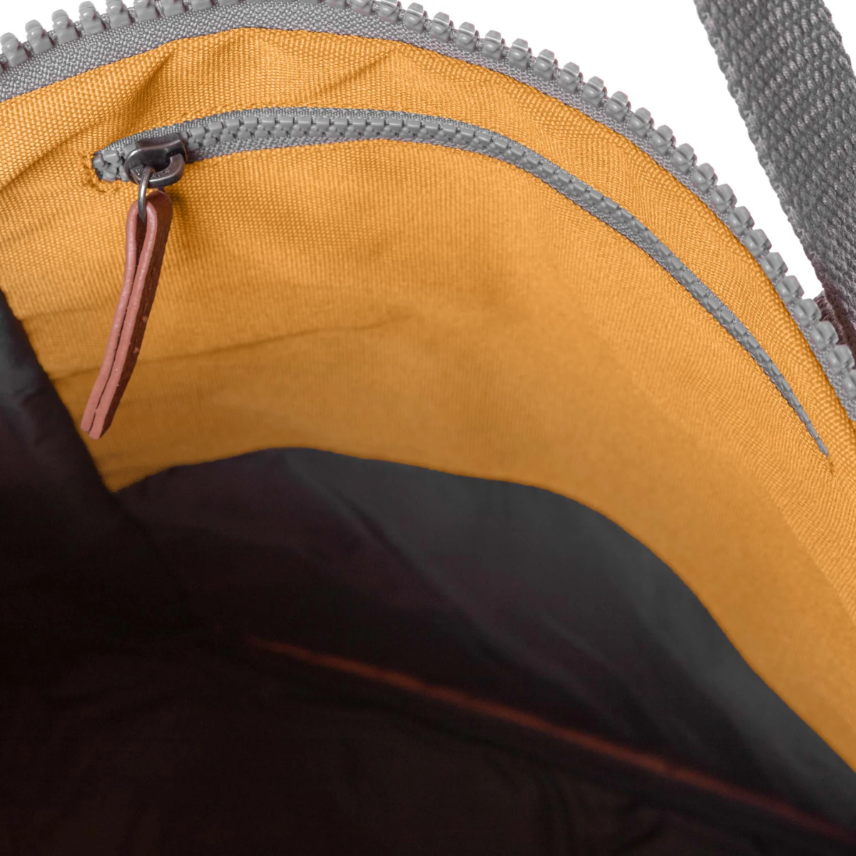 Finchley Backpack - Flax