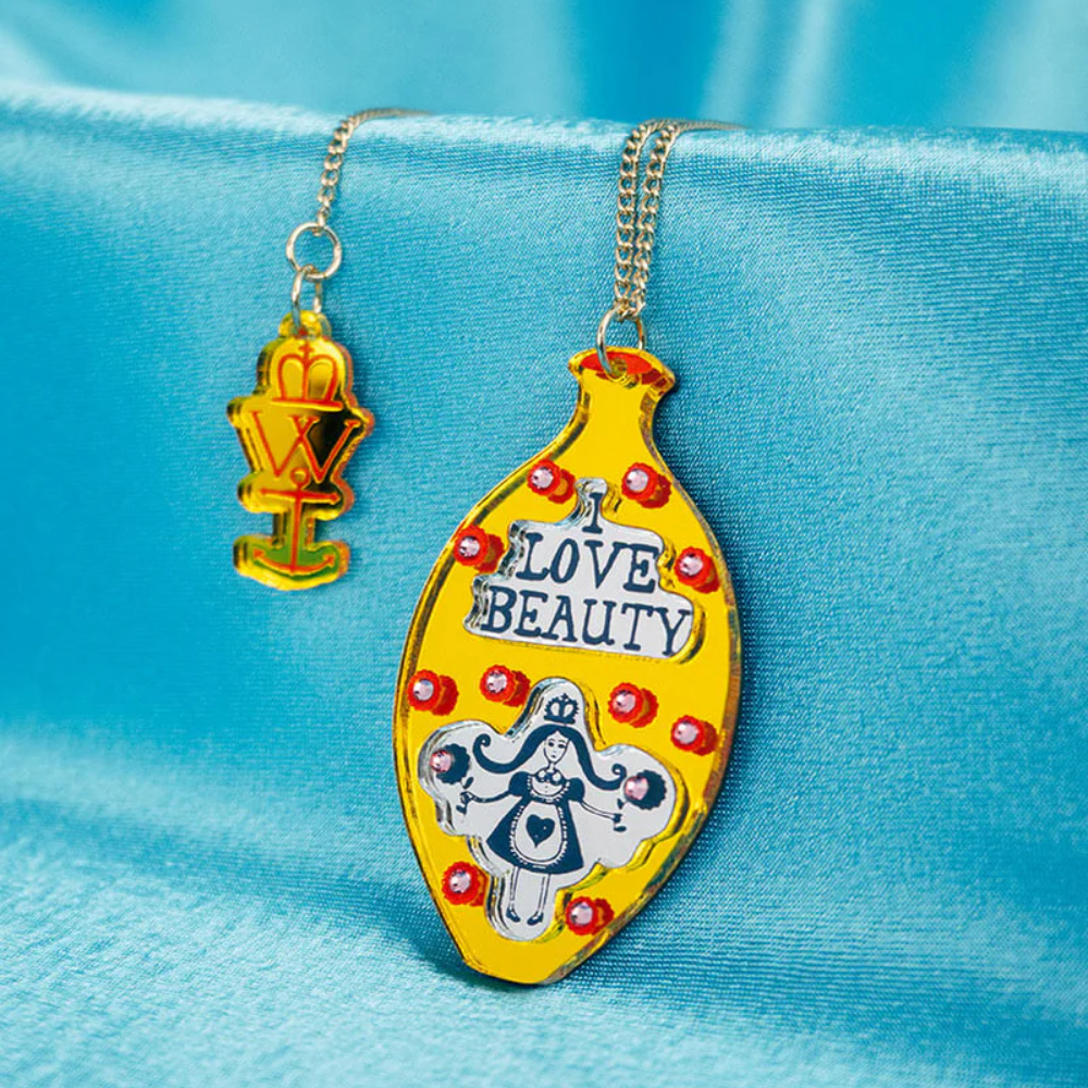 I Love Beauty Vase Pendant