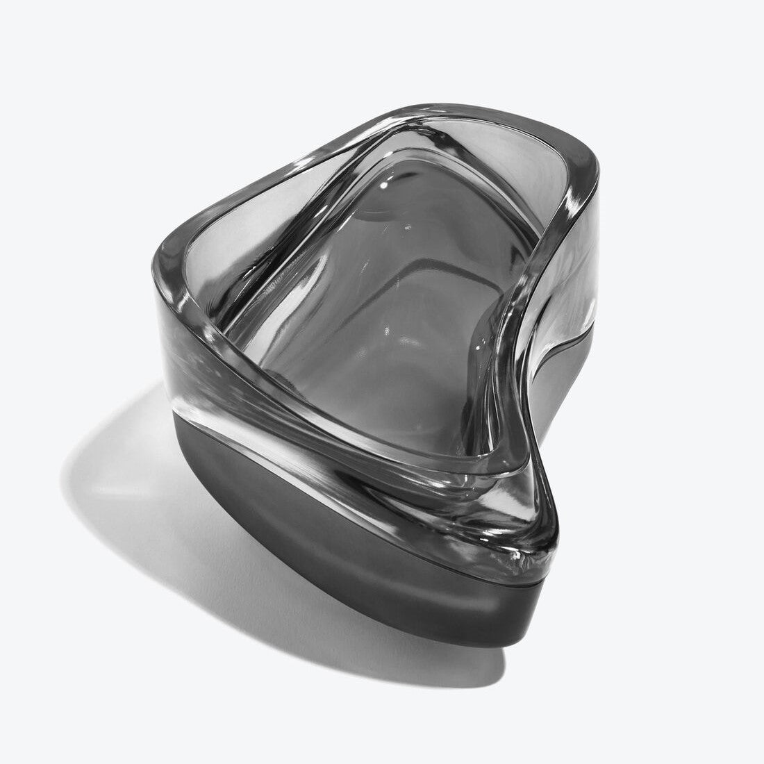 Zaha Hadid: Plex Vessel - Smoke